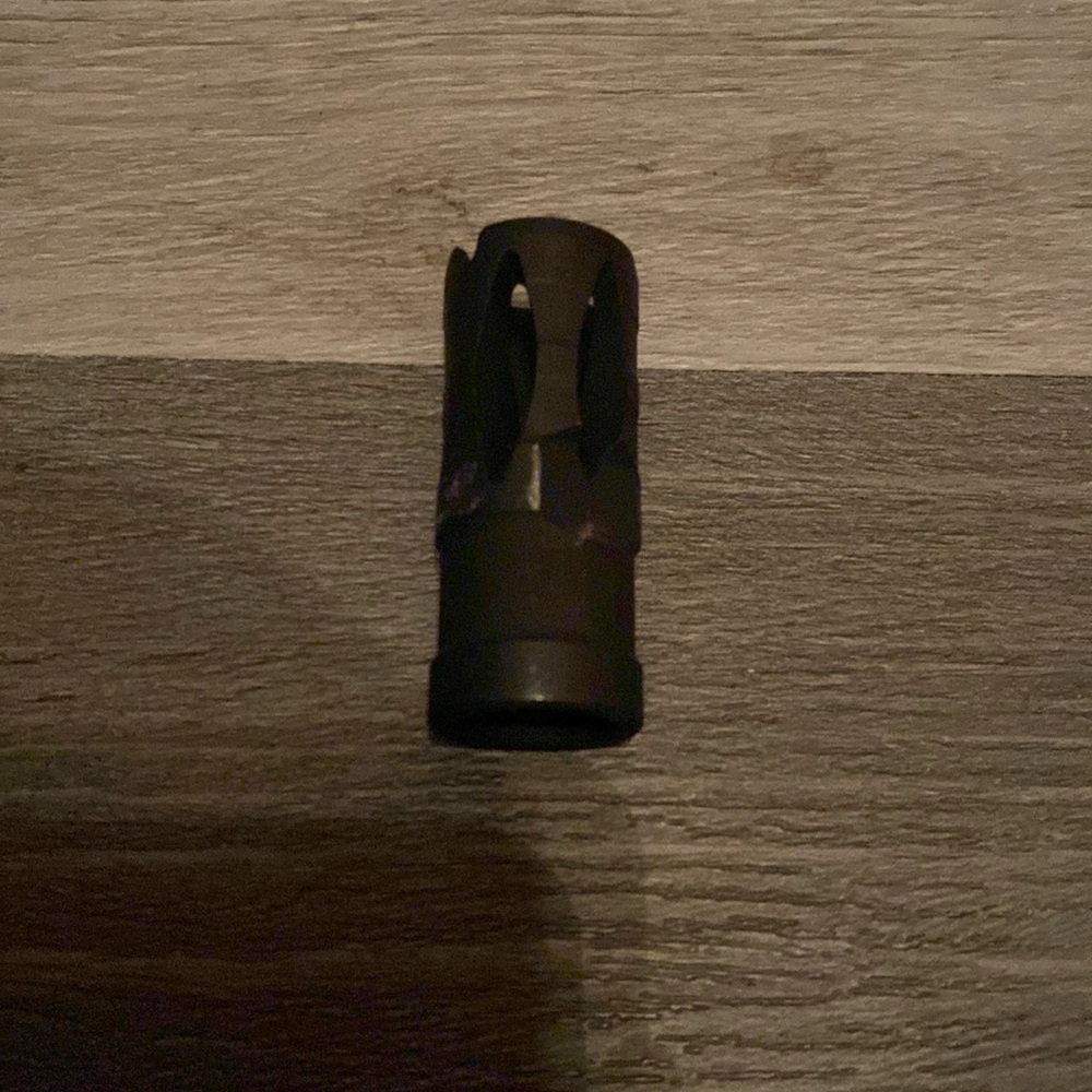 Heckler and Koch 417 or MR762 Flash Hider.